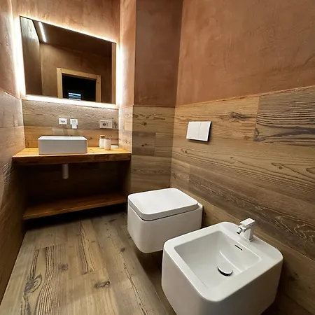 Lupo Con Sauna Finlandese Privata Bormio